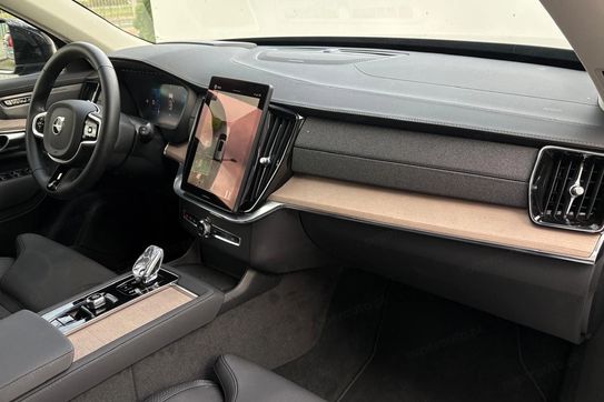 Volvo XC90 T8 AWD Plug-In Hybrid Plus Bright 7os
