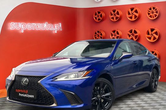 Lexus ES 300h F Sport Design