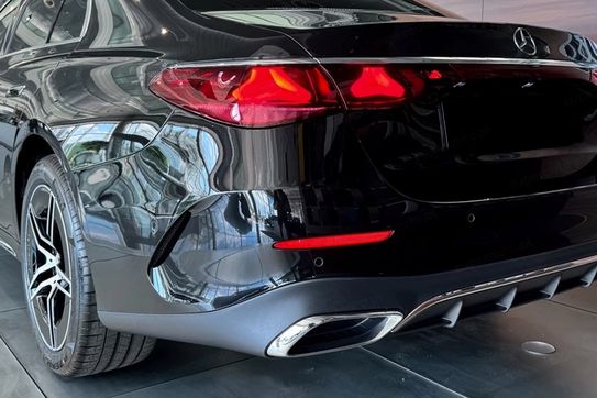 Mercedes Klasa E 300 e 4-Matic AMG