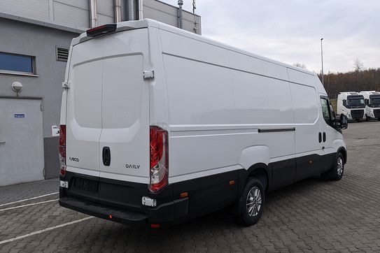 Iveco Daily 35S18 16m3 L4H2
