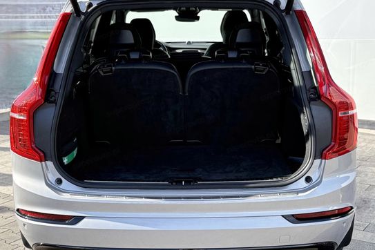 Volvo XC90 T8 AWD Plug-In Hybrid Ultra Dark 7os