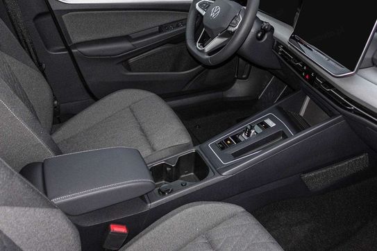 Volkswagen Golf Life Plus 1.5 eTSI mHEV DSG