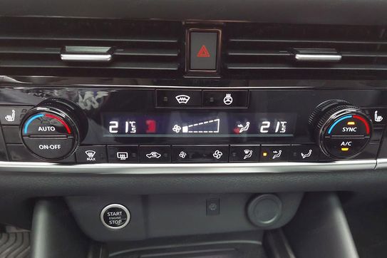 Nissan Qashqai N-Connecta 1.3 DIG-T mHEV  Xtronic