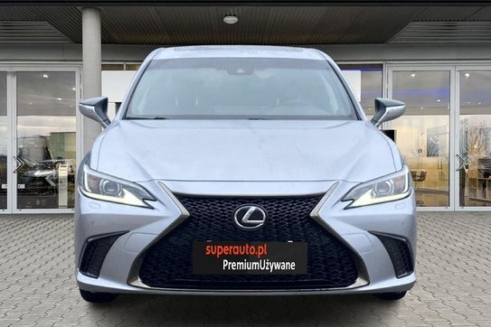 Lexus ES 300h F Sport Design