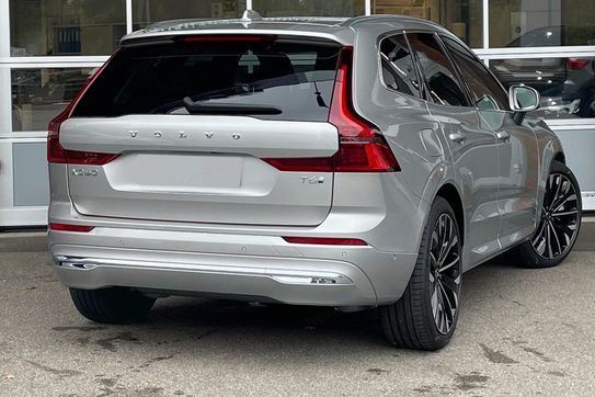 Volvo XC60 T6 Plug-In Hybrid AWD Ultra Bright