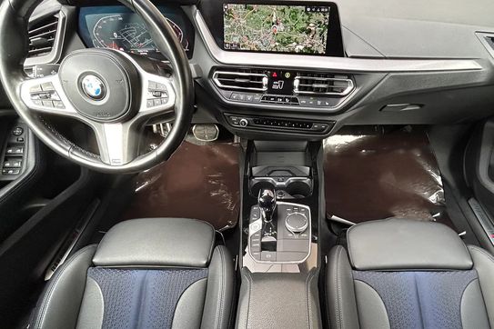 BMW Seria 2 218i M Sport aut
