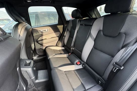 Volvo XC60 B4 B Plus Dark aut