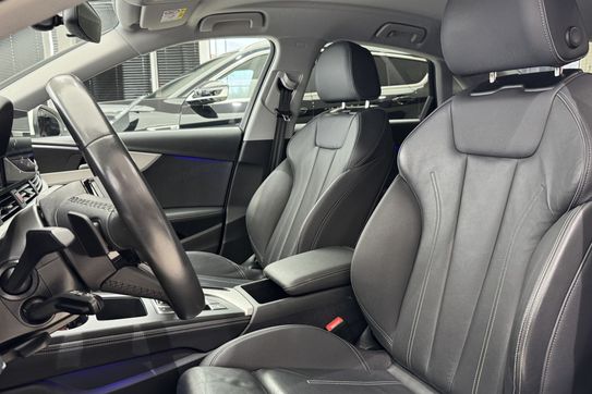 Audi A4 35 TFSI mHEV S Line S tronic