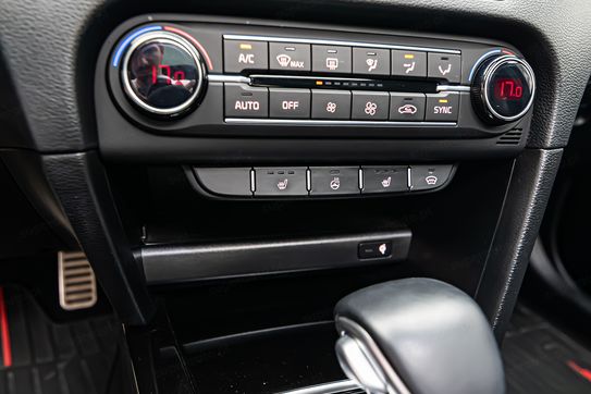 Kia ProCeed 1.6 T-GDI GT DCT