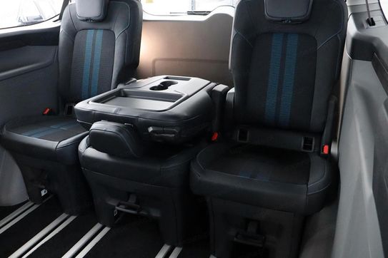 Ford Tourneo Custom 320 L2H1 Sport A8