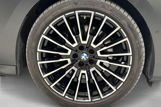 BMW Seria 7 740d xDrive M Sport