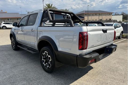 Jac T9 8AT 4x4