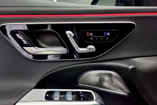 Mercedes Klasa E 220 d 4-Matic AMG