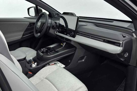 Toyota C-HR + Executive BEV