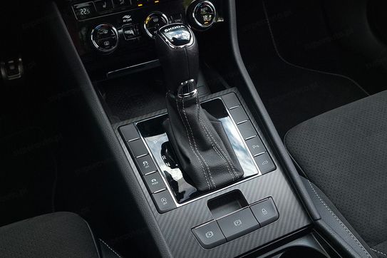 Skoda Superb TDI SCR 4X4 Sportline DSG
