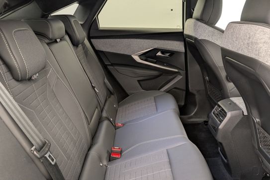 Peugeot 3008 GT 1.2 mHEV e-DCS6