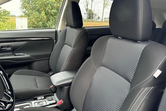 Mitsubishi Outlander 2.0 4WD CVT