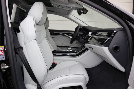 Audi A8 L 60 TFSI e quattro