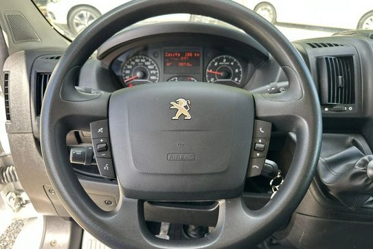 Peugeot Boxer 335 BlueHDi L3H2 Premium