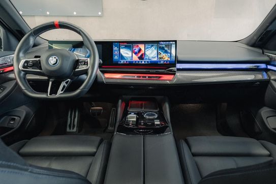 BMW i5 M60 xDrive