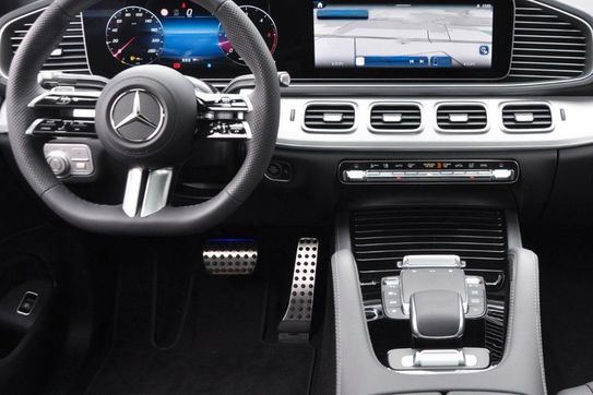 Mercedes GLE 300 d  4-Matic AMG Line