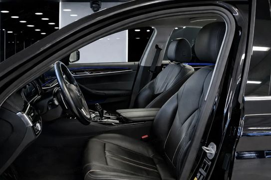 BMW Seria 5 530e xDrive Luxury Line