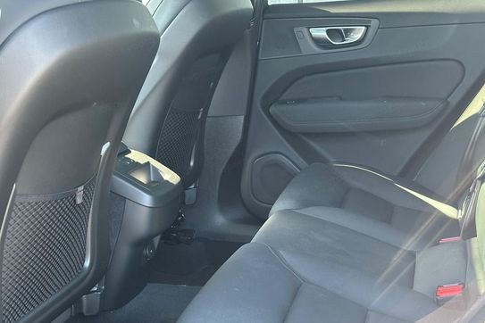 Volvo XC60 B5 B AWD Plus Dark aut