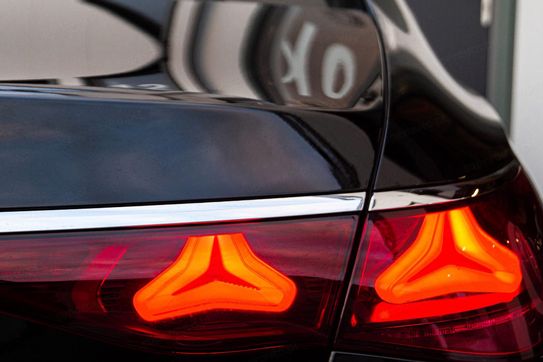 Mercedes Klasa E 200 AMG