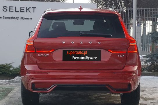 Volvo XC60 T6 Plug-In Hybrid AWD Plus Dark