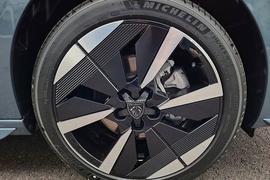 Peugeot 308 e-308  GT 54kWh