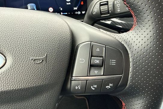 Ford Focus EcoBoost ST-Line X