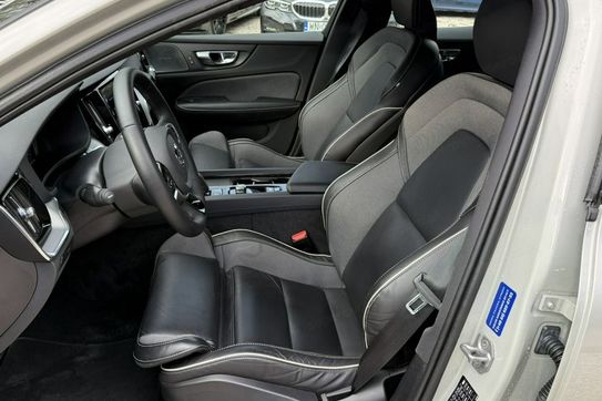 Volvo S60 B4 B R-Design
