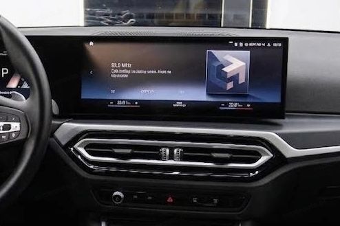 BMW Seria 3 318i Advantage sport-aut