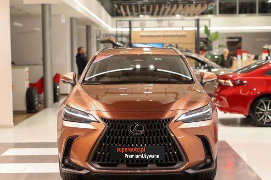 Lexus NX 450h+ Omotenashi AWD