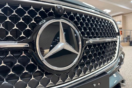 Mercedes E Klasa 300 de 4-Matic AMG