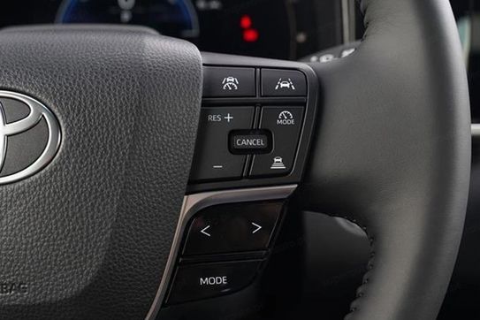 Toyota Camry Comfort 2.5 Hybrid Dynamic Force