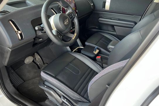 Mini Countryman C mHEV Linia Classic aut