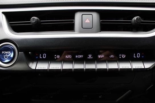 Lexus UX 250h Business Edition