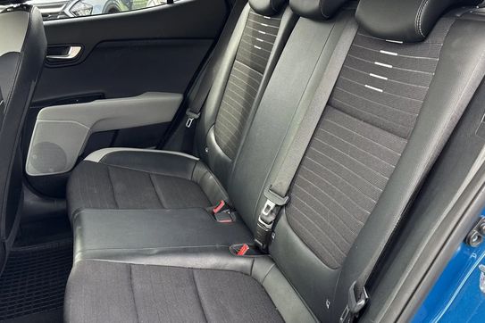 Kia Stonic 1.0 T-GDI L Business Line DCT