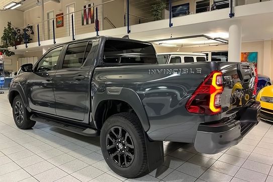 Toyota HiLux Double Cab Invincible