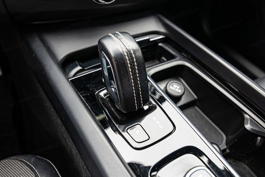 Volvo XC60 D AWD R-Design aut