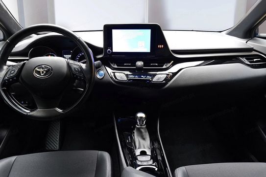 Toyota C-HR Hybrid Style