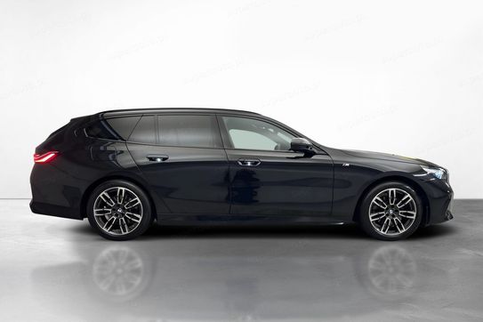 BMW Seria 5 520i mHEV M Sport aut