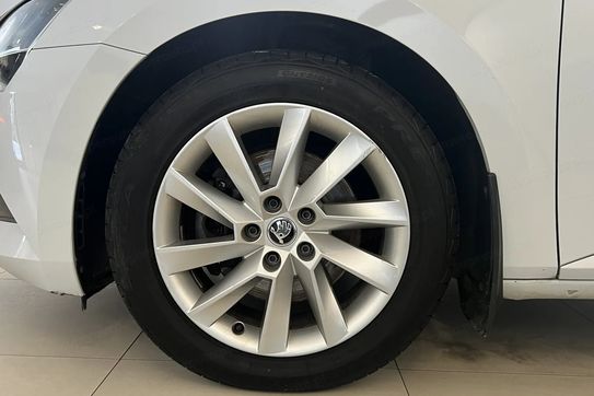 Skoda Superb 2.0 TDI Style DSG