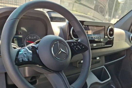 Mercedes Sprinter 317 CDI Długi PRO