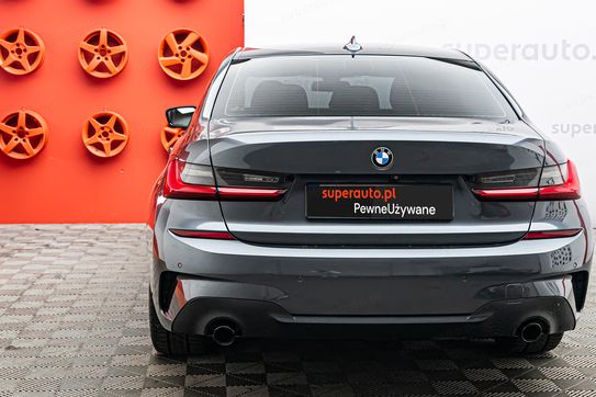 BMW Seria 3 318d