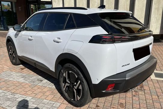 Peugeot 2008 Allure e-DCS 1.2 mHEV