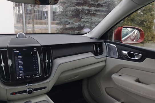 Volvo XC60 T6 Plug-In Hybrid AWD Ultra Bright