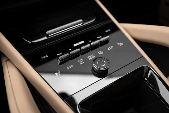 Porsche Cayenne Coupe E-Hybrid
