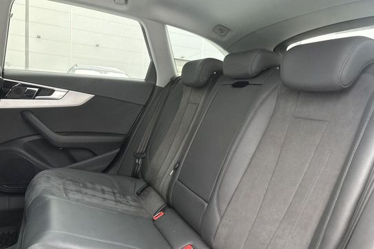Audi A4 40 TFSI mHEV quattro S tronic